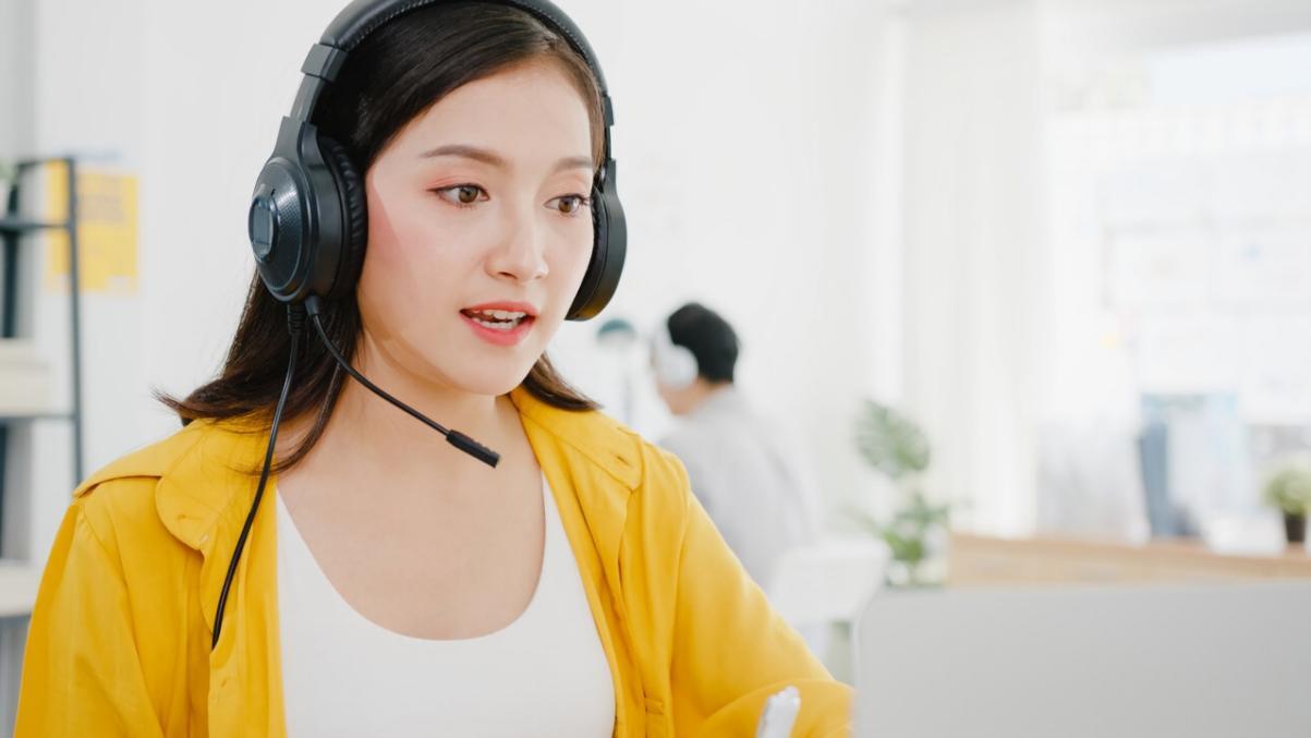 Écran d'analyse SEO affichant les données de backlinks et les métriques d'autorité de domaine